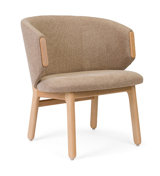 Arco Lounge chair with elegant modern design for relaxation spaces | theMADgroup
