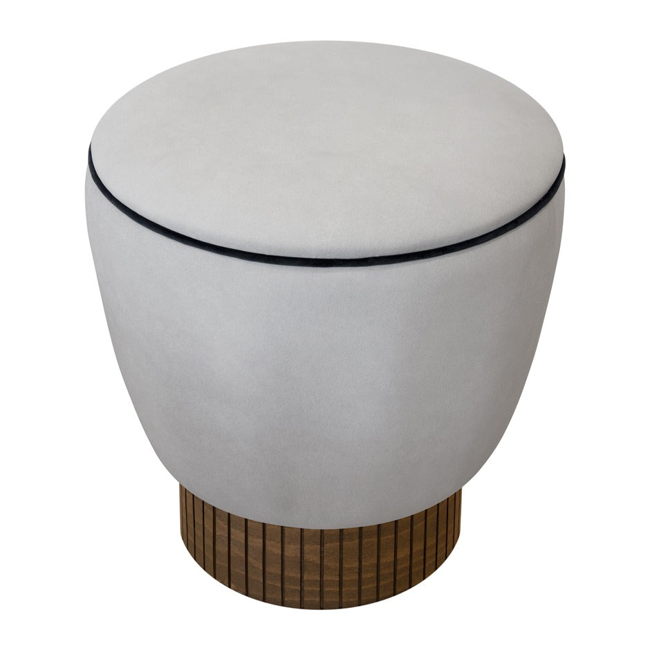 Aman Pouf | theMADgroup