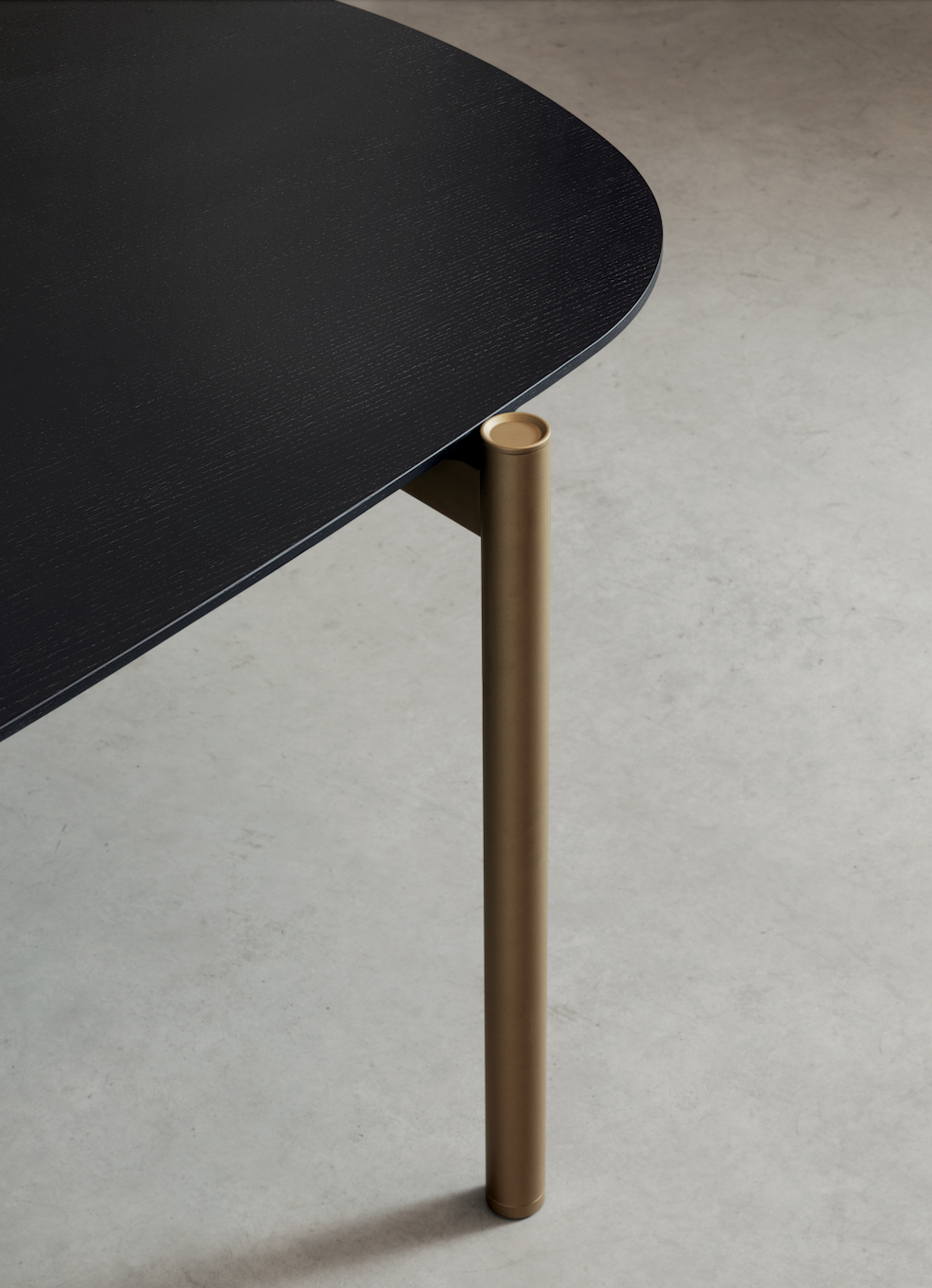 Riccardo Rivoli - Novembre Dining Table