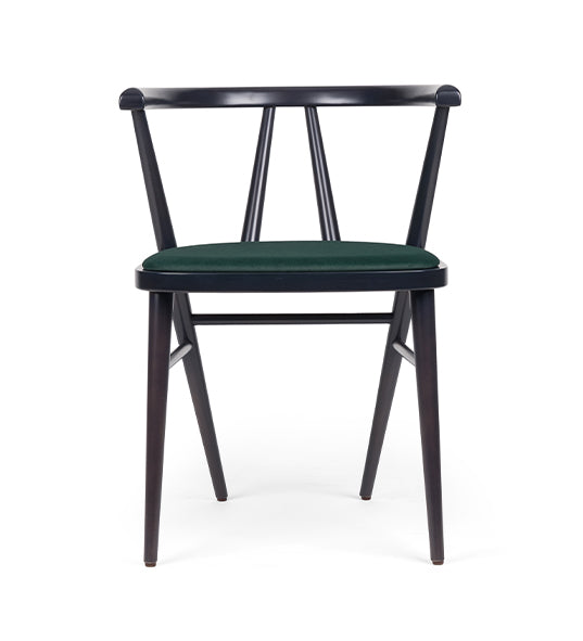 Bette EST chair with sleek lines and modern supportive back | theMADgroup