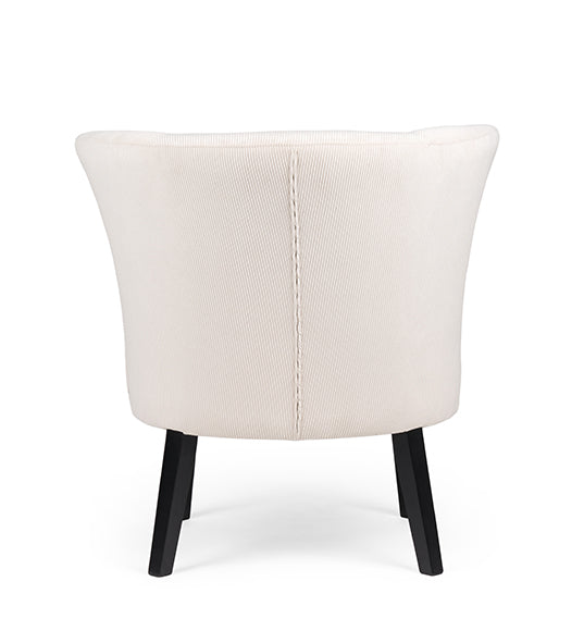 Marte 01 lounge chair with clean lines and structured comfort | theMADgroup