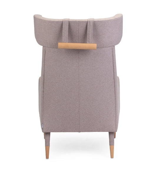Tula lounge chair with modern curves and relaxed design | theMADgroup