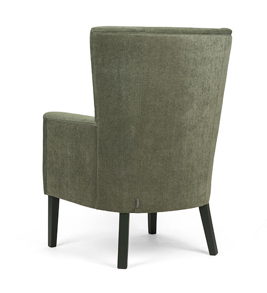 Gaudi BX contemporary lounge chair with bold lines and relaxed posture | theMADgroup