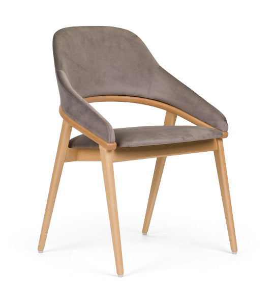 Tagada armchair with curved backrest and cozy modern shape | theMADgroup