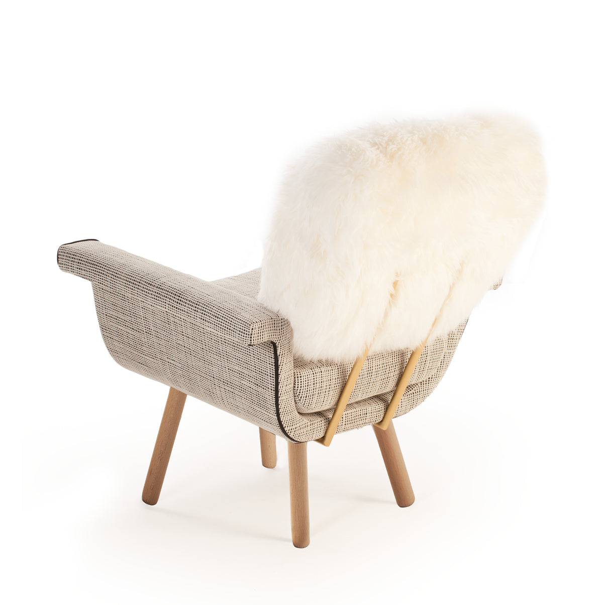 Ivy Armchair with white lamb leather back, wire 02 seat, Paris black piping, and natural oak feet – theMADgroup