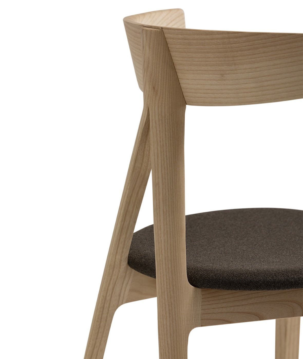 Compass Chair with Wooden Legs | Contemporary Chair | TheMADgroup