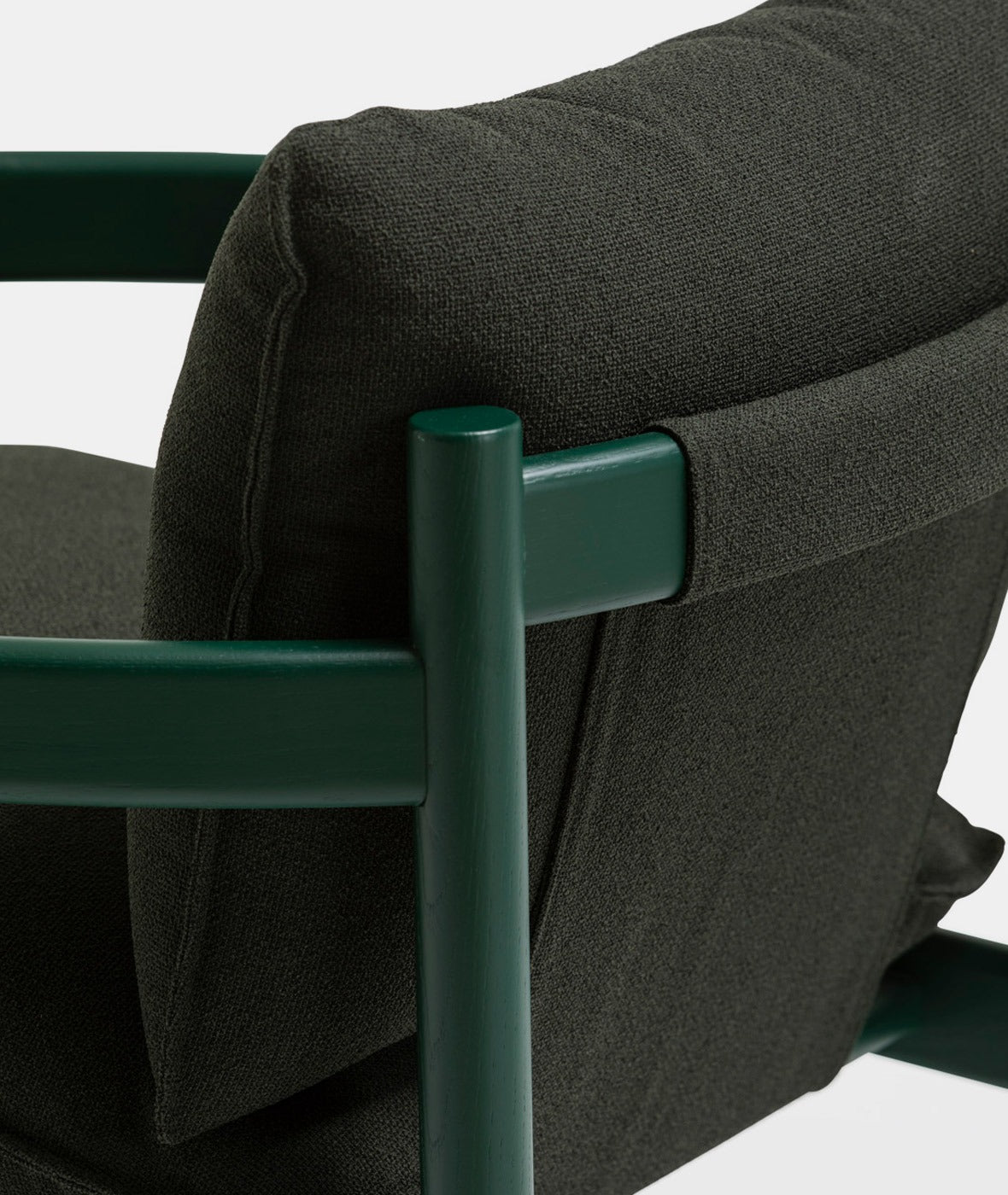 Rento Club Armchair | Compact Lounge Chair | TheMADgroup
