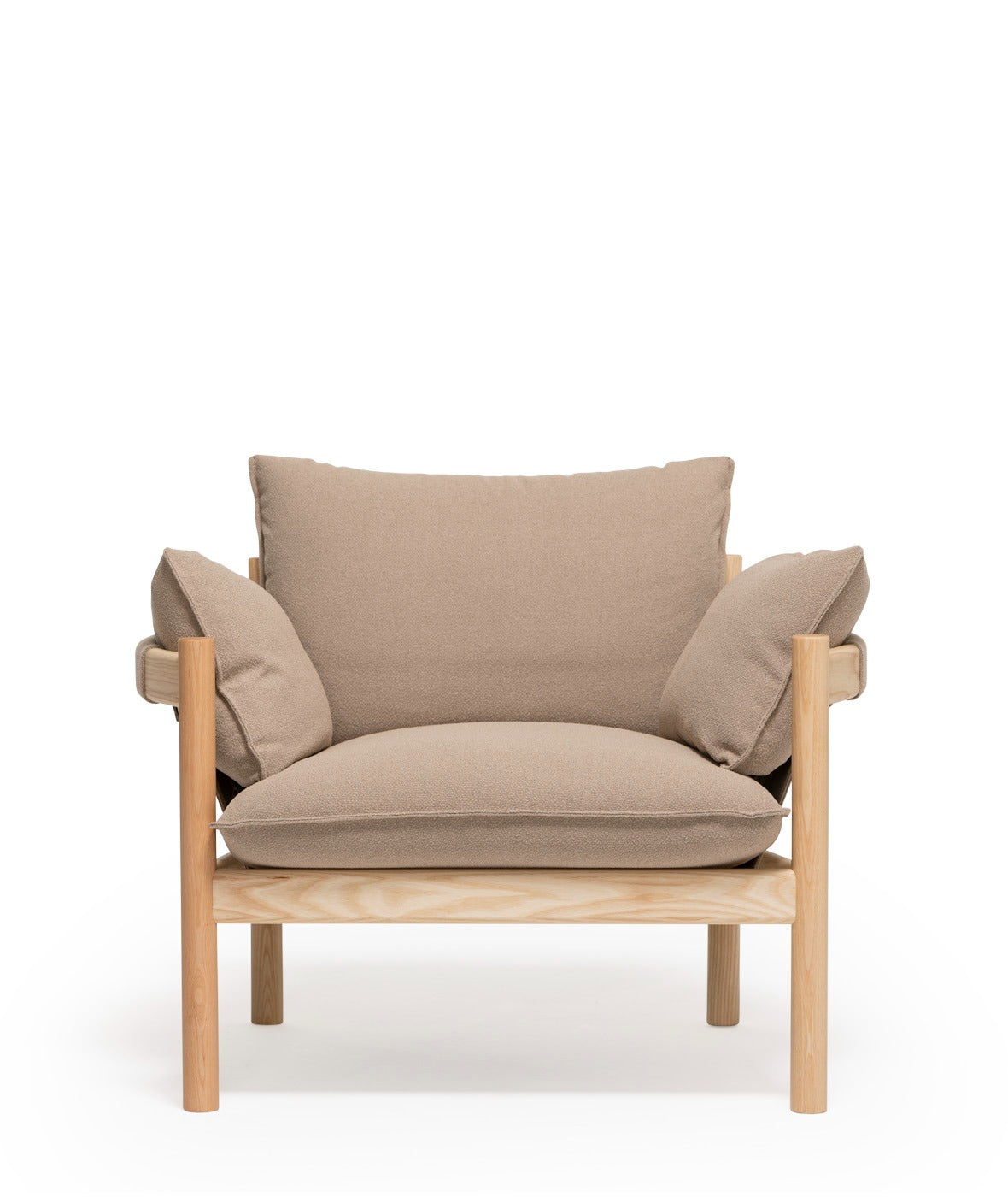 Rento Armchair | Modern Comfort with Elegant Form | TheMADgroup