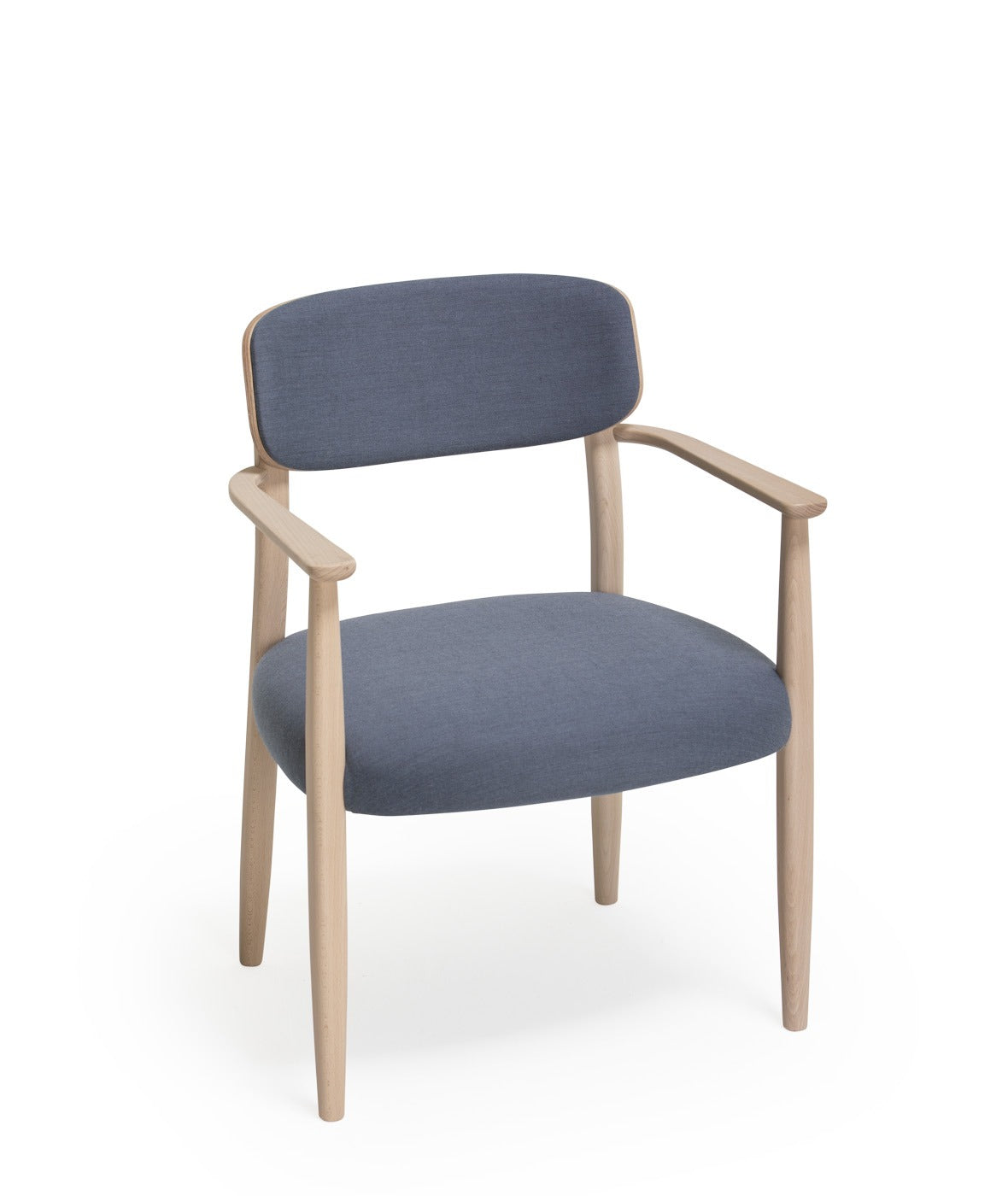 Delta XL Armchair | Contemporary Appeal | TheMADgroup