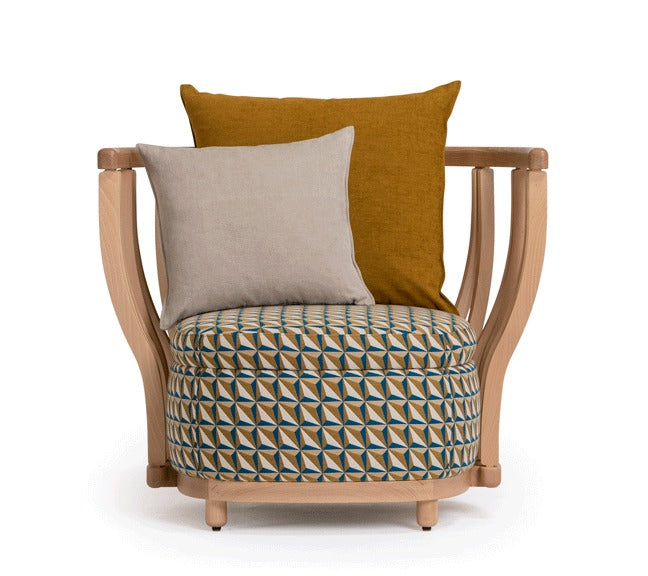 Godó Armchair | Sophisticated Comfort in Compact Form | TheMADgroup