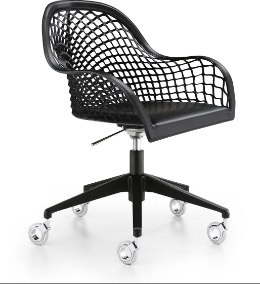 Buy Guapa DPB M CU Armchair | Modern Leather Armchair | theMADgroup