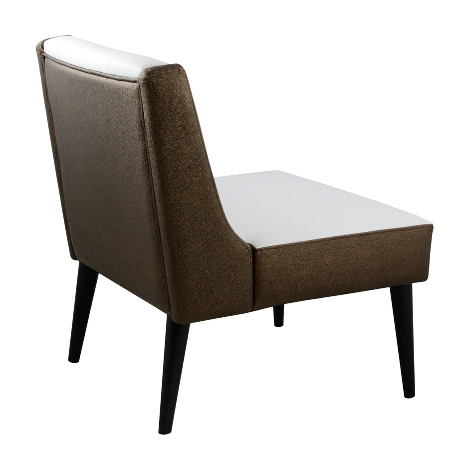 Kingston sofa with bold design for modern and cozy living spaces | theMADgroup