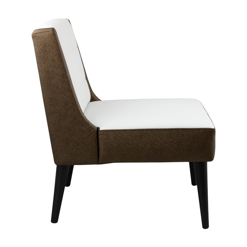 Kingston sofa with bold design for modern and cozy living spaces | theMADgroup
