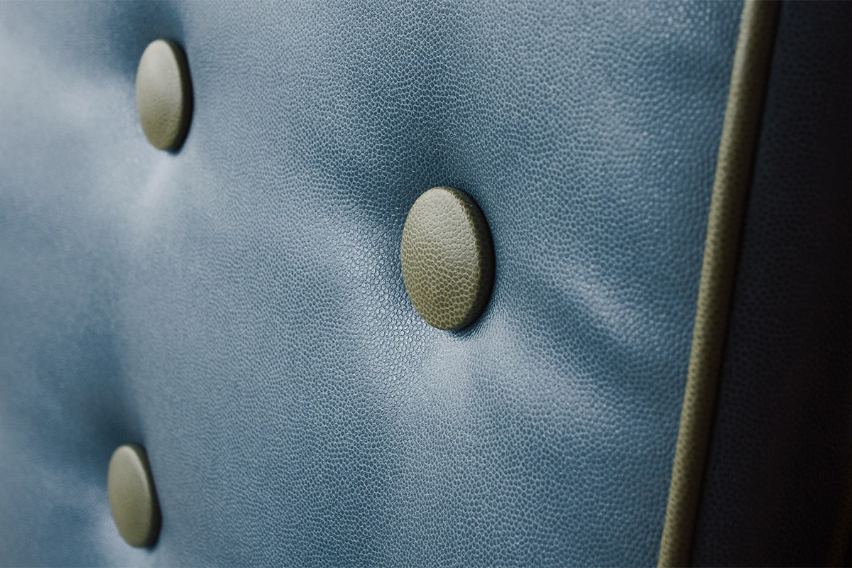 Morelia 3 armchair with modern design and comfortable support | theMADgroup