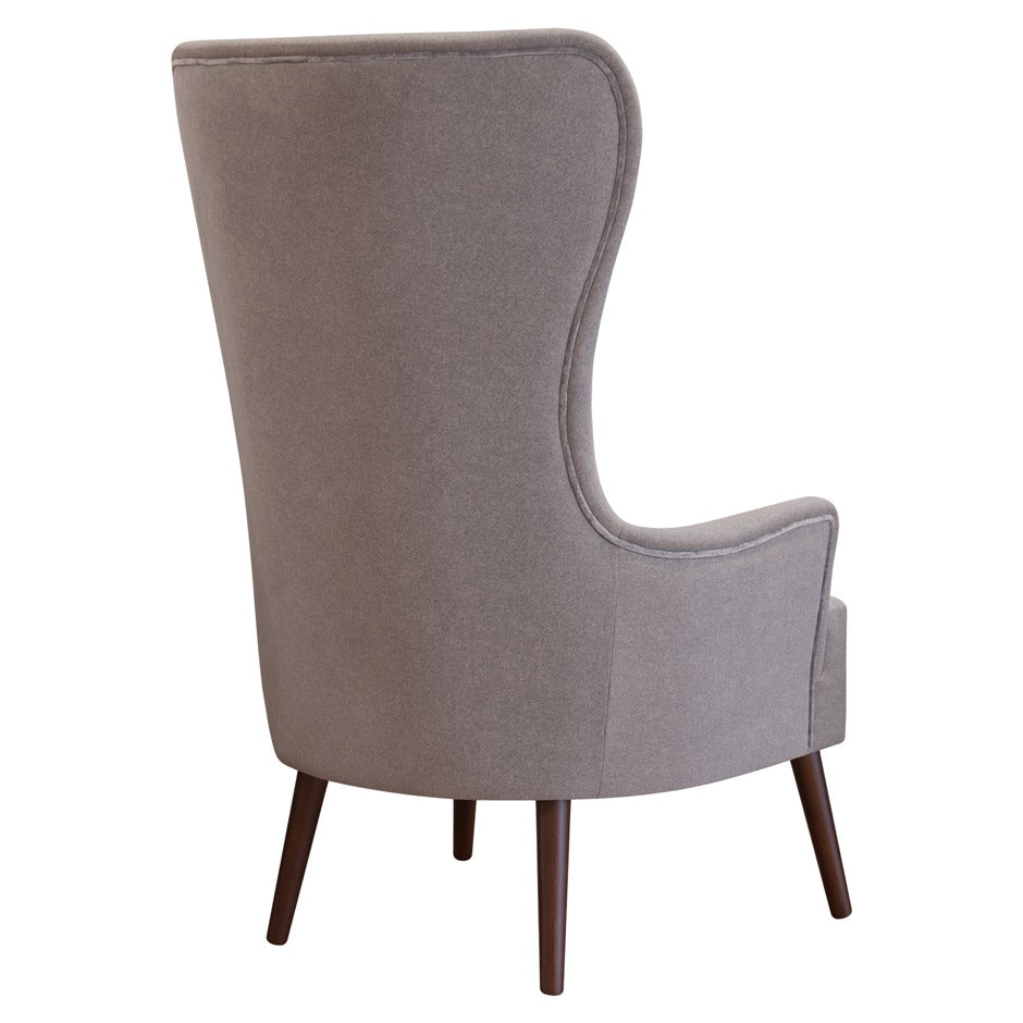 Talos sofa with clean lines and modern comfort | theMADgroup