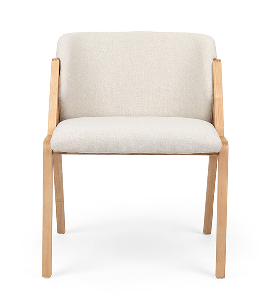 Zazen armchair with low-profile design and modern elegance | theMADgroup