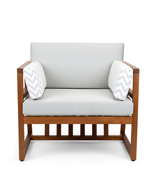Pitagora Lounge outdoor chair with sleek patio design | theMADgroup