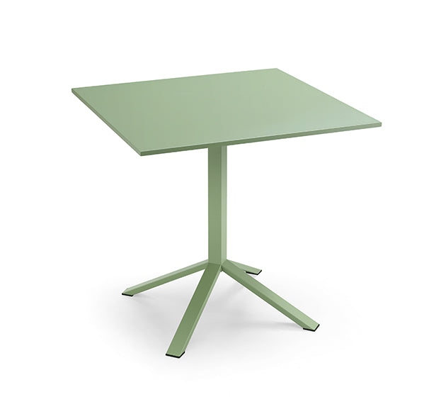 Square 4G H73 Bistro Table | Square Café Table | theMADgroup