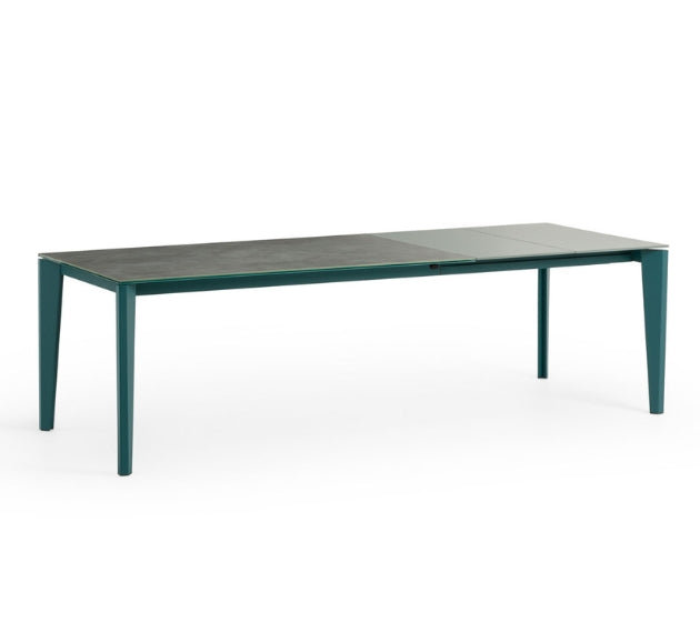 Diamante Extendable Table | Elegant Dining Table | theMADgroup